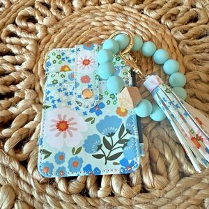 Floral Wristlet Wallet Keychain Set – ID Card Holder with Tassel & Beaded Bracel